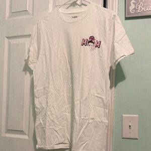 🌟 Target White Cotton T-Shirt. Mom life. NWOT